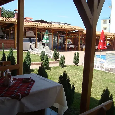 Konukevi Complex Laguna-kantardzhiev