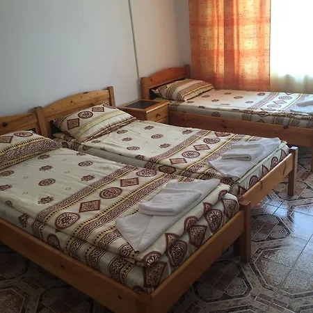 Konukevi Complex Laguna-kantardzhiev 3*