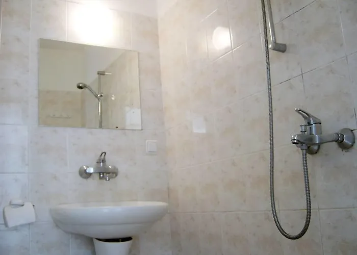 Guest house Complex Laguna-kantardzhiev