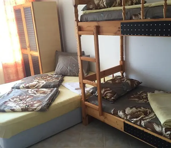 Guest house Complex Laguna-kantardzhiev